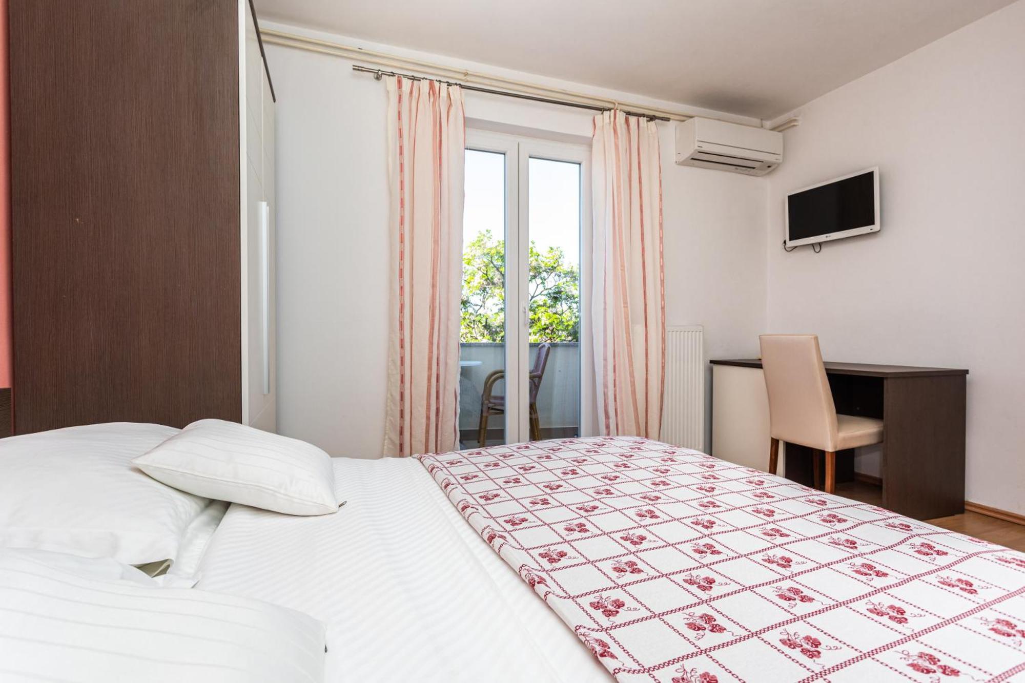 B&B Villa Ana Krk Town Rum bild