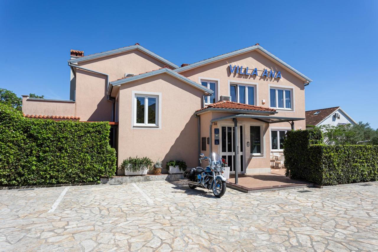 B&B Villa Ana Krk Town Exteriör bild